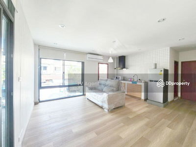 Soi Wat Sam Ngam, Rama 1 Road, Size, Bangkok, Thailand Soi Wat Sam Ngam, Rama 1 Road, Size, Bangkok, Thailand