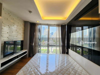 The Tempo Ruamrudee, Bangkok, Thailand The Tempo Ruamrudee, Bangkok, Thailand