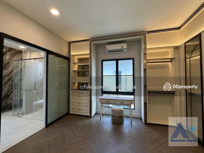 Nantawan Rama 9 New Krungthepkreetha, Bangkok, Thailand Nantawan Rama 9 New Krungthepkreetha, Bangkok, Thailand