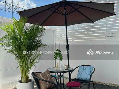 Townhouse for Rent, Bangkok, Thailand Townhouse for Rent, Bangkok, Thailand