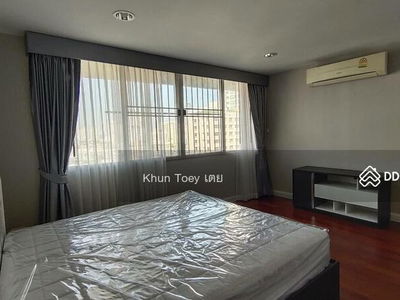 D.S. Tower 1 Sukhumvit 33, Bangkok, Thailand D.S. Tower 1 Sukhumvit 33, Bangkok, Thailand