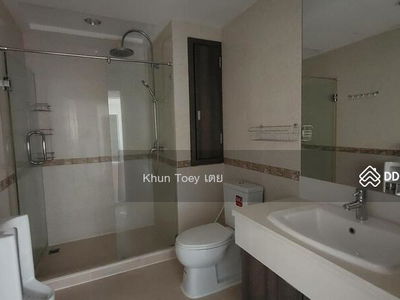 D.S. Tower 1 Sukhumvit 33, Bangkok, Thailand D.S. Tower 1 Sukhumvit 33, Bangkok, Thailand