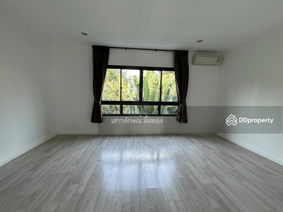 Patio Srinakarin-Rama9, Bangkok, Thailand Patio Srinakarin-Rama9, Bangkok, Thailand