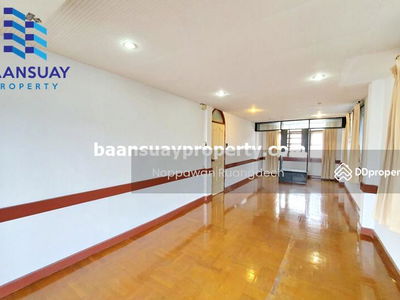 4-story townhouse for rent, Chan Road, near Sathorn District, Bangkok, Thailand 4-story townhouse for rent, Chan Road, near Sathorn District, Bangkok, Thailand