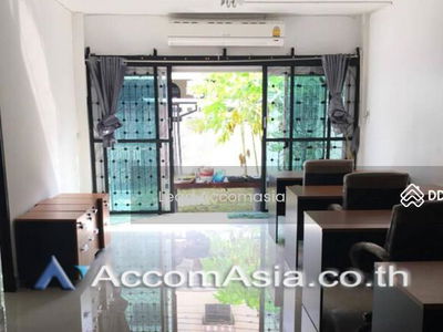 Home Office | 4 Bedrooms Townhouse for Rent in Sukhumvit, Bangkok near BTS Asok - MRT Sukhumvit, Bangkok Home Office | 4 Bedrooms Townhouse for Rent in Sukhumvit, Bangkok near BTS Asok - MRT Sukhumvit, Bangkok