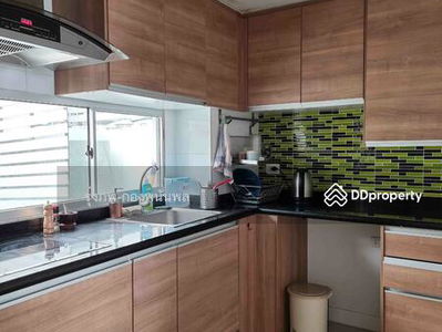 Phutthabucha Soi 9, Bangkok, Thailand Phutthabucha Soi 9, Bangkok, Thailand