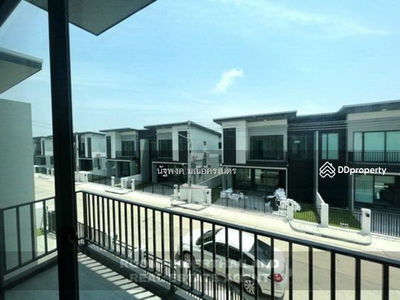 Lake Serene Rama II (Phase 4), Samut Sakhon, Thailand Lake Serene Rama II (Phase 4), Samut Sakhon, Thailand