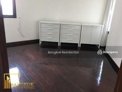 Sathorn Gardens, Bangkok, Thailand Sathorn Gardens, Bangkok, Thailand