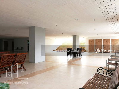 Queen's Park View, Bangkok, Thailand Queen's Park View, Bangkok, Thailand