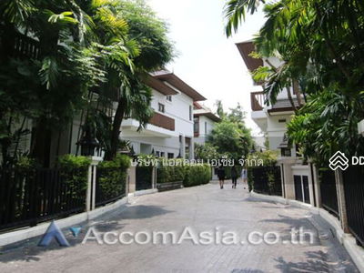 Private Swimming Pool, Pet friendly | 4 Bedrooms House For Rent in Sathorn, Bangkok, Thailand Private Swimming Pool, Pet friendly | 4 Bedrooms House For Rent in Sathorn, Bangkok, Thailand