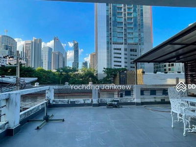 Spacious 4-Br House near BTS Phrom Phong, Bangkok, Thailand Spacious 4-Br House near BTS Phrom Phong, Bangkok, Thailand