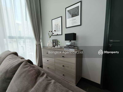 Tait Sathorn 12, Bangkok, Thailand Tait Sathorn 12, Bangkok, Thailand