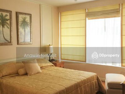 Langsuan Ville, Bangkok, Thailand Langsuan Ville, Bangkok, Thailand