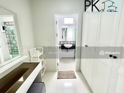 Alojamiento en Ban Ratsada, Thailand Alojamiento en Ban Ratsada, Thailand