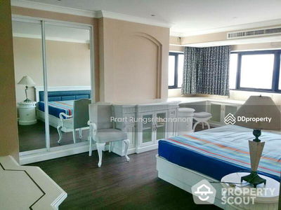 Sathorn Gardens, Bangkok, Thailand Sathorn Gardens, Bangkok, Thailand