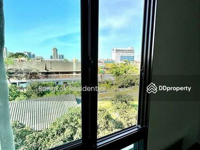 Townhouse in Compound, Bangkok, Thailand Townhouse in Compound, Bangkok, Thailand