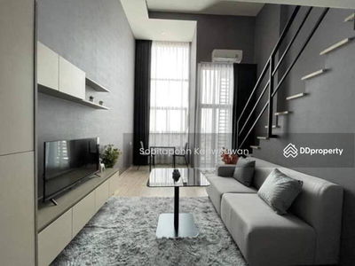 IDEO Sathorn-Wongwian Yai, Bangkok, Thailand IDEO Sathorn-Wongwian Yai, Bangkok, Thailand