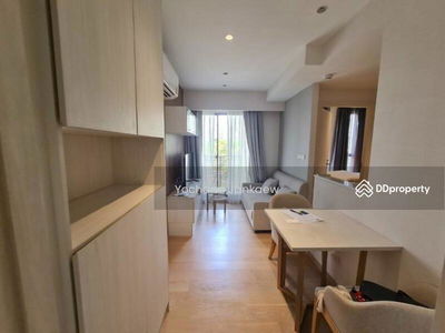 Runesu Thonglor 5, Bangkok, Thailand Runesu Thonglor 5, Bangkok, Thailand