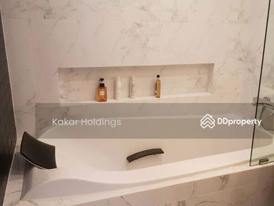 Park Origin Phrom Phong, Bangkok, Thailand Park Origin Phrom Phong, Bangkok, Thailand