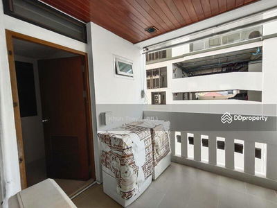 GM Tower, Bangkok, Thailand GM Tower, Bangkok, Thailand