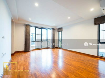 House in Compound, Bangkok, Thailand House in Compound, Bangkok, Thailand