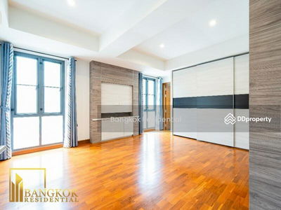 House in Compound, Bangkok, Thailand House in Compound, Bangkok, Thailand