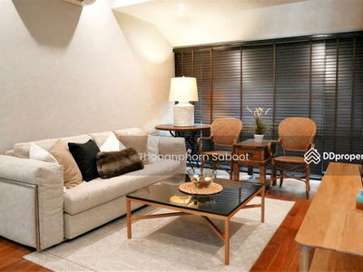 Large 4-Bedroom Villa, Bangkok, Thailand Large 4-Bedroom Villa, Bangkok, Thailand