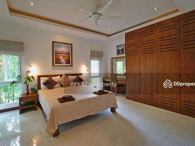 Gehäuse In Kathu, Thailand Gehäuse In Kathu, Thailand