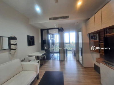 The Line Jatujak-Mochit, Bangkok, Thailand The Line Jatujak-Mochit, Bangkok, Thailand