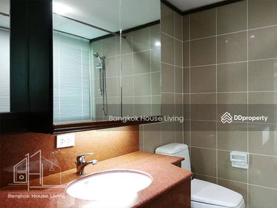 Insaf Tower, Bangkok, Thailand Insaf Tower, Bangkok, Thailand