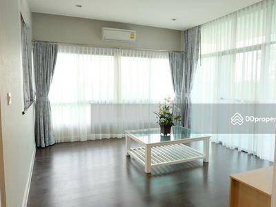 Setthasiri Onnut-Srinakarin, Bangkok, Thailand Setthasiri Onnut-Srinakarin, Bangkok, Thailand