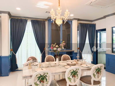 Nantawan Rama 9 New Krungthepkreetha, Bangkok, Thailand Nantawan Rama 9 New Krungthepkreetha, Bangkok, Thailand