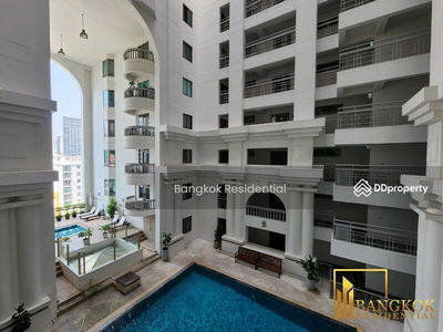 Royal Castle Sukhumvit, Bangkok, Thailand Royal Castle Sukhumvit, Bangkok, Thailand