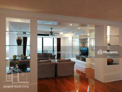 Insaf Tower, Bangkok, Thailand Insaf Tower, Bangkok, Thailand