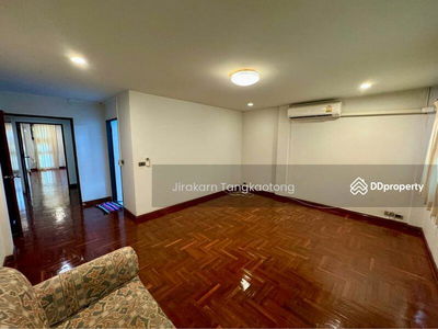 Townhouse for rent, Vibhavadi 42, near Kasetsart University, Bangkok., Thailand Townhouse for rent, Vibhavadi 42, near Kasetsart University, Bangkok., Thailand