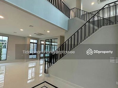 Nantawan Rama 9 New Krungthepkreetha, Bangkok, Thailand Nantawan Rama 9 New Krungthepkreetha, Bangkok, Thailand