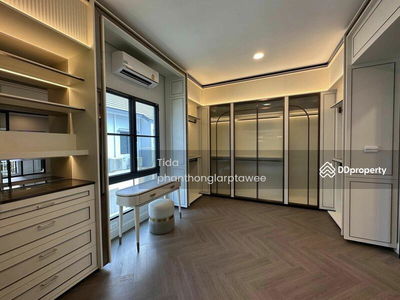 Nantawan Rama 9 New Krungthepkreetha, Bangkok, Thailand Nantawan Rama 9 New Krungthepkreetha, Bangkok, Thailand