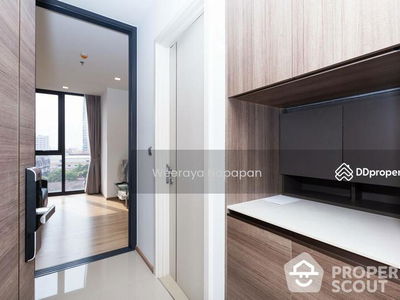 The Line Phahon-Pradipat, Bangkok, Thailand The Line Phahon-Pradipat, Bangkok, Thailand