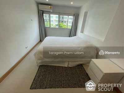 Thonglor Tower, Bangkok, Thailand Thonglor Tower, Bangkok, Thailand