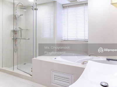 33 Tower, Bangkok, Thailand 33 Tower, Bangkok, Thailand