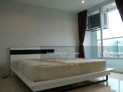 Sukhumvit Living Town, Bangkok, Thailand Sukhumvit Living Town, Bangkok, Thailand