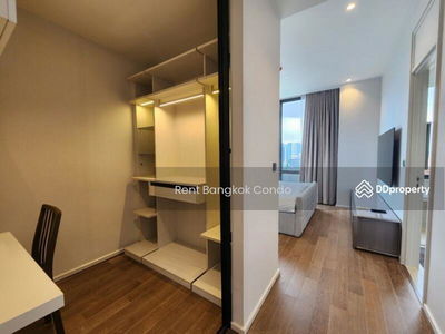 Muniq Langsuan, Bangkok, Thailand Muniq Langsuan, Bangkok, Thailand