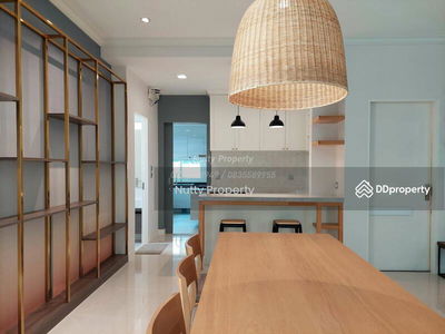 Mantana Bangna Km.7, Samut Prakan, Thailand Mantana Bangna Km.7, Samut Prakan, Thailand