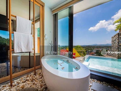 Gehäuse In Kathu, Thailand Gehäuse In Kathu, Thailand