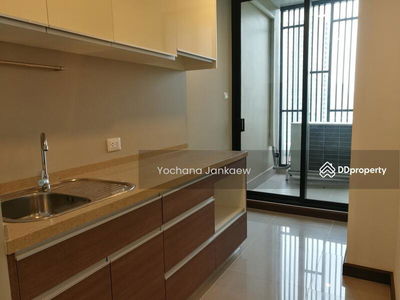 Supalai Elite Sathorn-Suanplu, Bangkok, Thailand Supalai Elite Sathorn-Suanplu, Bangkok, Thailand