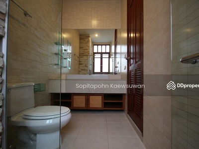 10110, Bangkok, Thailand 10110, Bangkok, Thailand