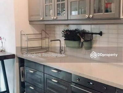 Townhouse in Compound, Bangkok, Thailand Townhouse in Compound, Bangkok, Thailand