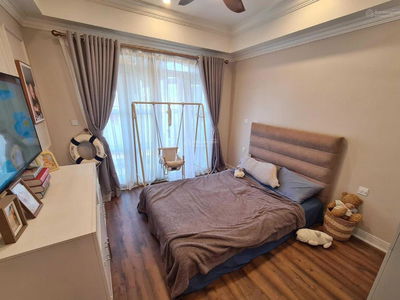 Sunshine Garden, Vietnam  Sunshine Garden, Vietnam