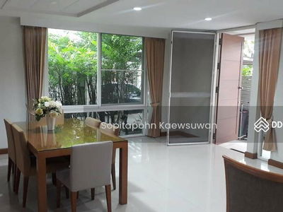 10110, Bangkok, Thailand 10110, Bangkok, Thailand