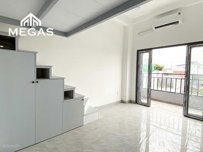 An Nhon Street, Vietnam An Nhon Street, Vietnam